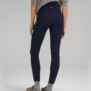 Navy blue Lulu lemon align leggings, size 6